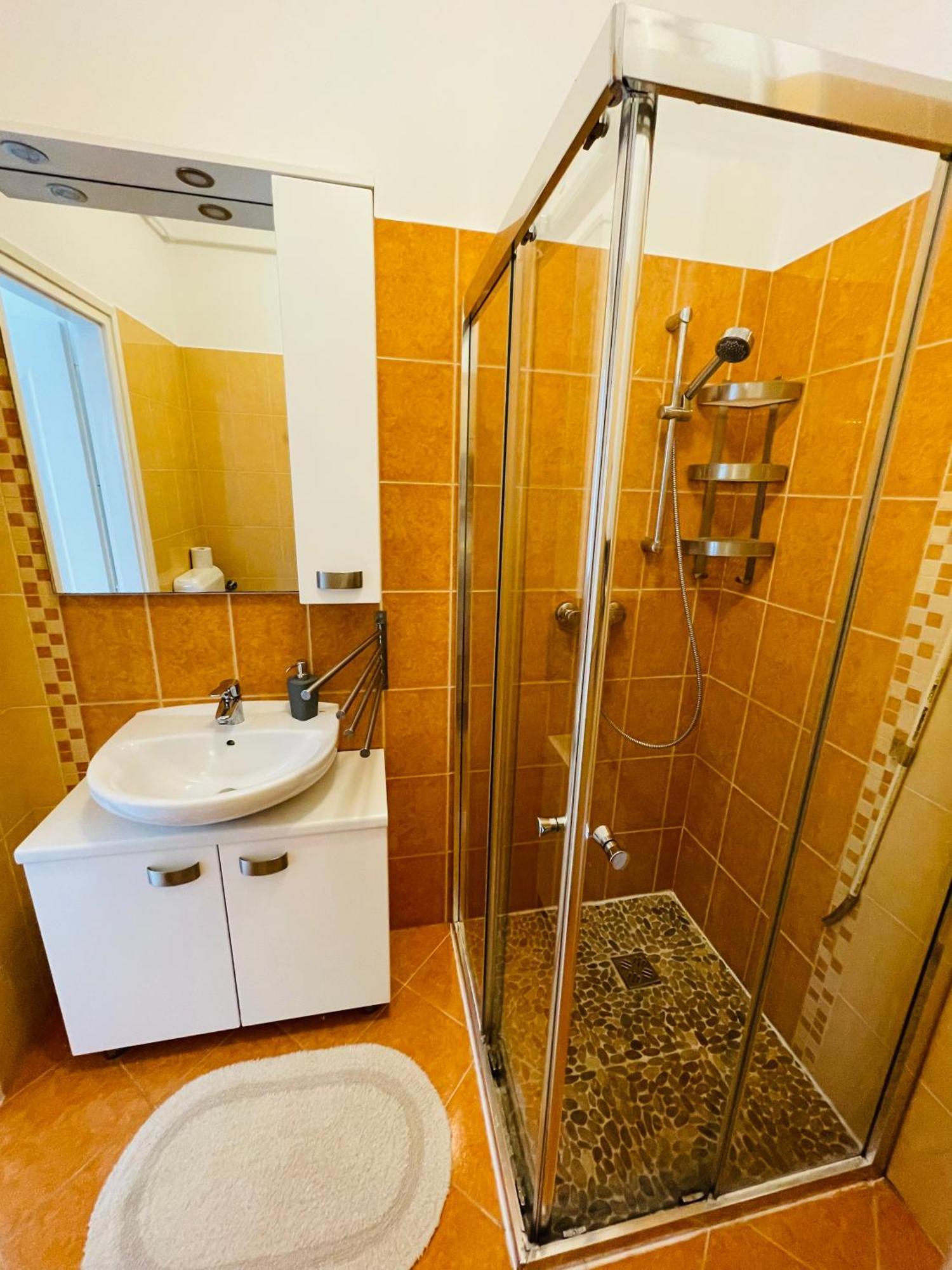 Gold Apartman نايغكانيشا المظهر الخارجي الصورة